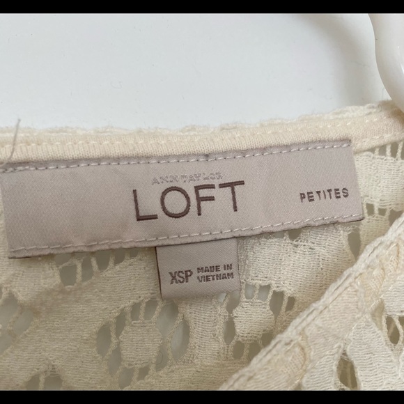 Loft Women’s XS Off White Lace Blouse - Picture 2 of 3